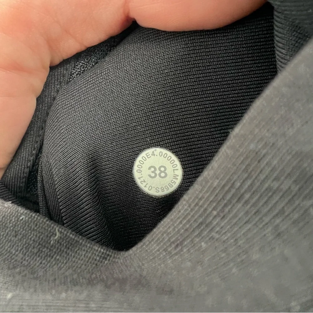 Lululemon Black ABC Pants Classic 34